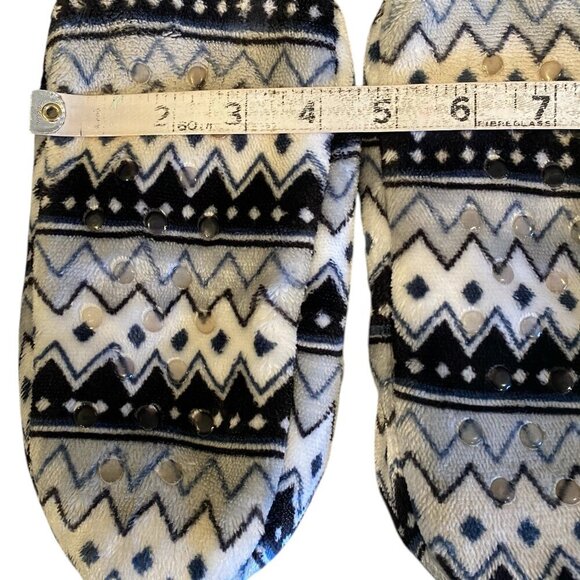 Laura Ashley by Ashko Fair Isle Fuzzy Slipper Socks w/ Grippers Non Slip L #70V - Picture 9 of 13